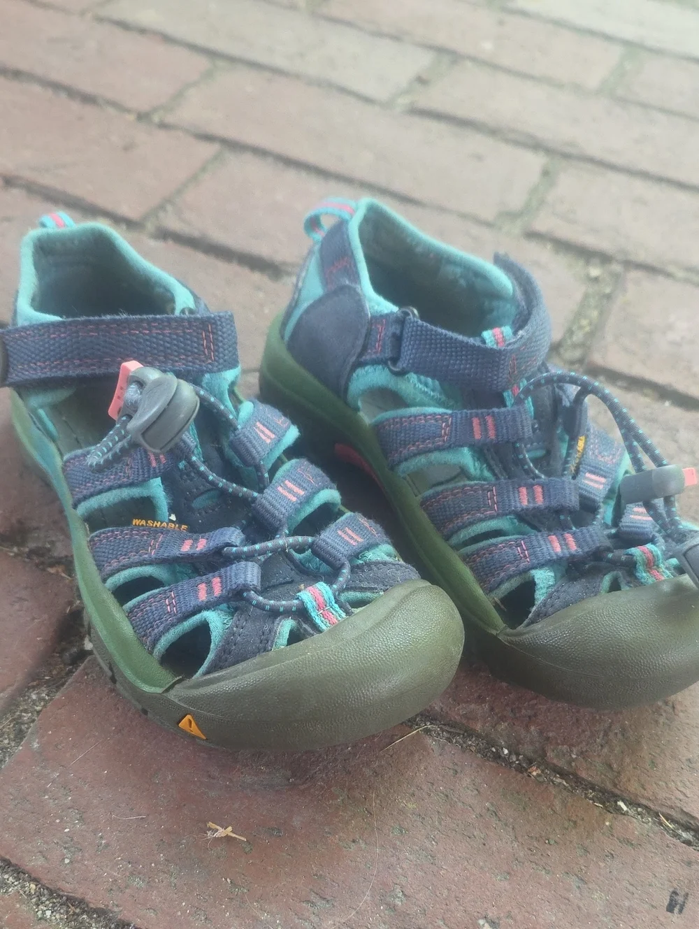 Kids Keen Newport H2O Closed-Toe Sport Sandals - Lightly used - Size 12